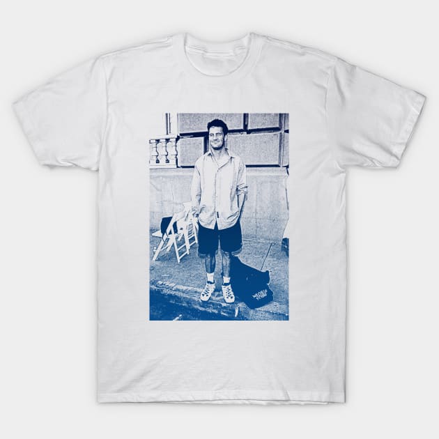 Matthew Perry /// Retro Design T-Shirt by NumbLinkin